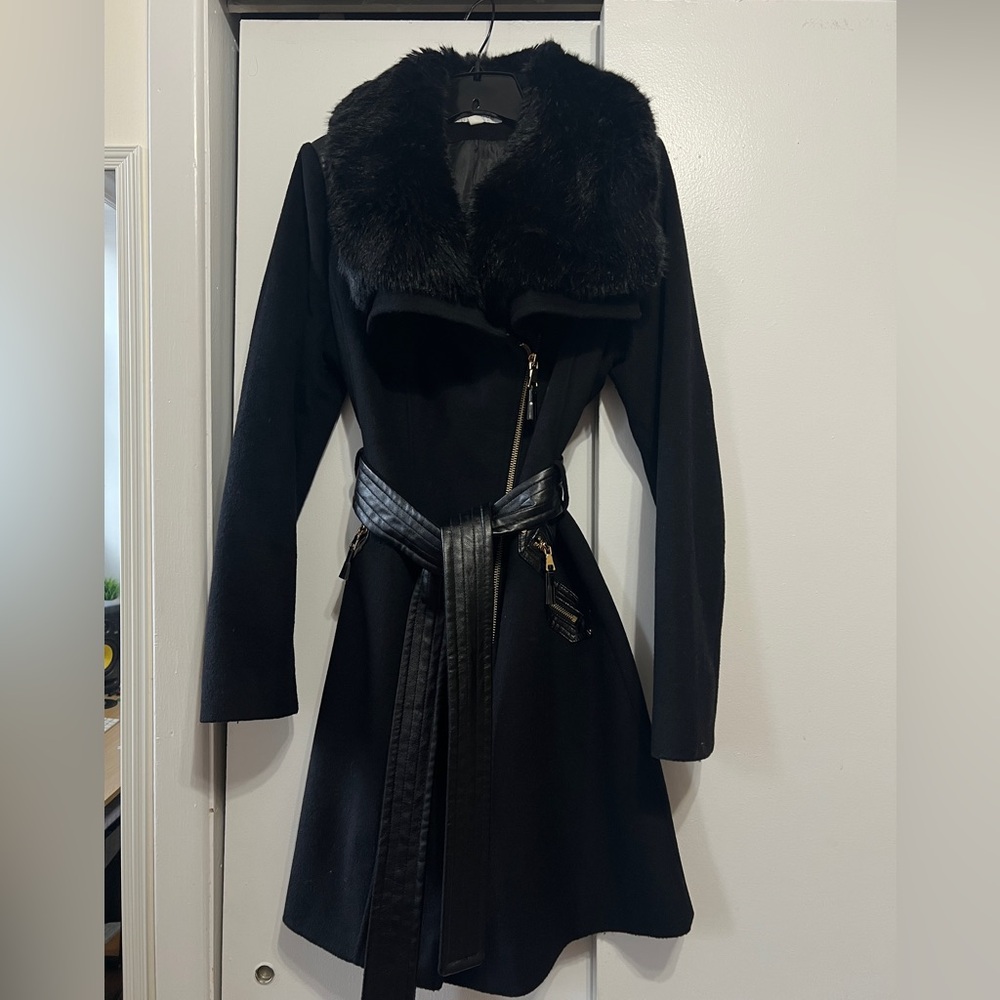 Via Spiga Luxurious Black Fur Jacket